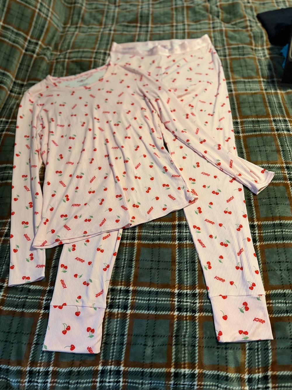 Women’s Pink Cherry Print Pajama Set by juicy couture size large